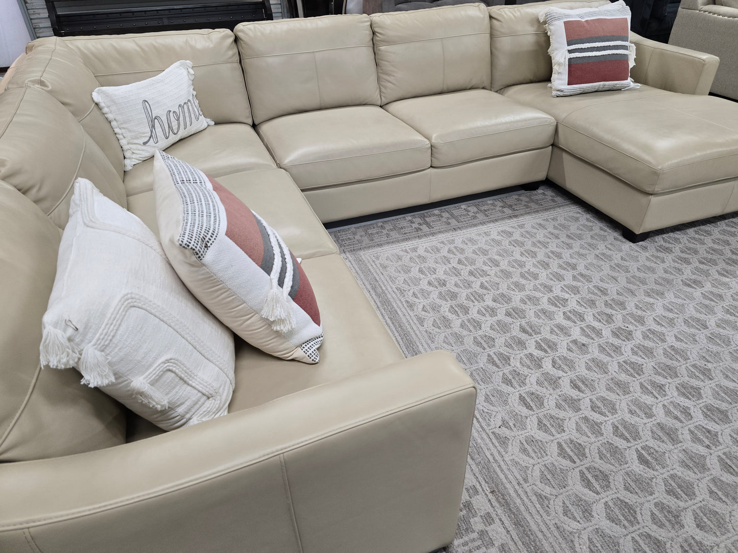 π₯ Beige Leather Chaise Sectional β SAME-DAY DELIVERY π