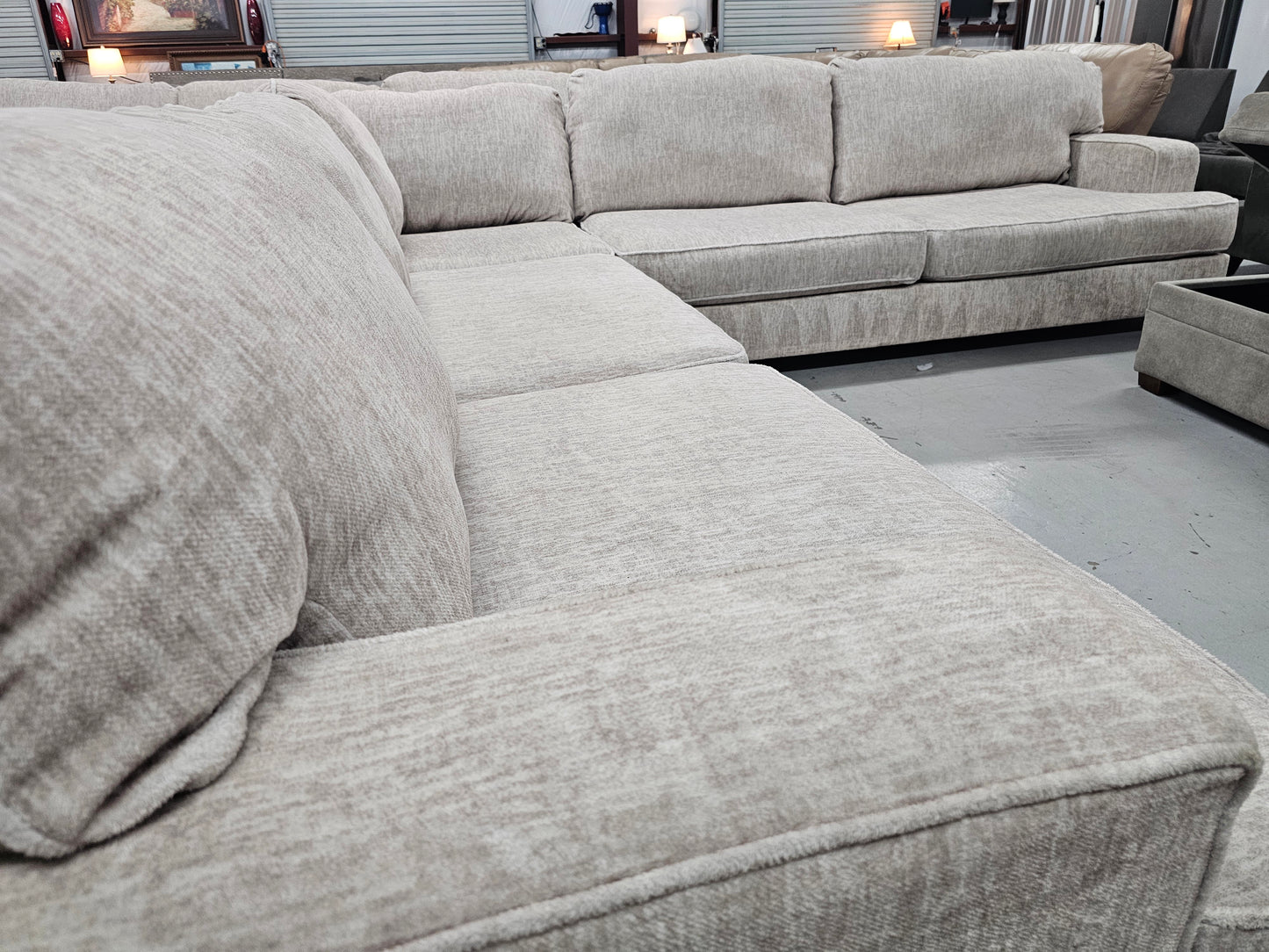 Rawcliffe 3-Piece Sectional Couch – Ashley Furniture - D36