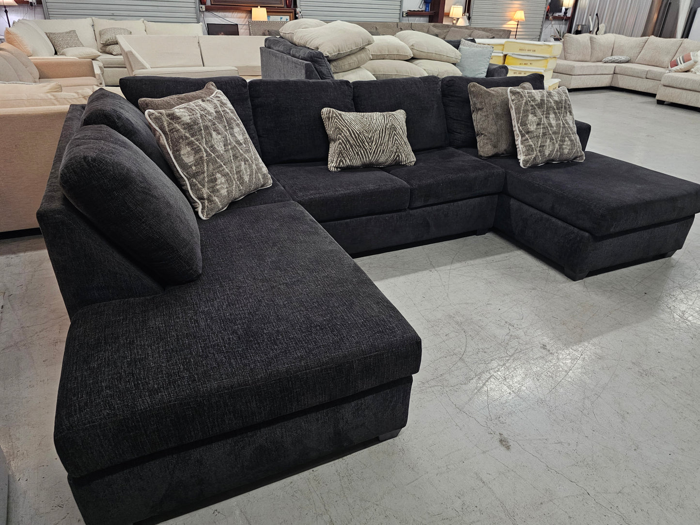 Black U-shaped Sectional - D53