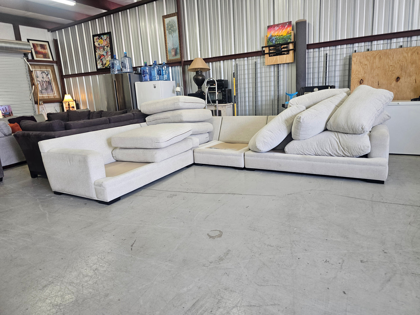 L-shaped Beige Sectional Couch - D90