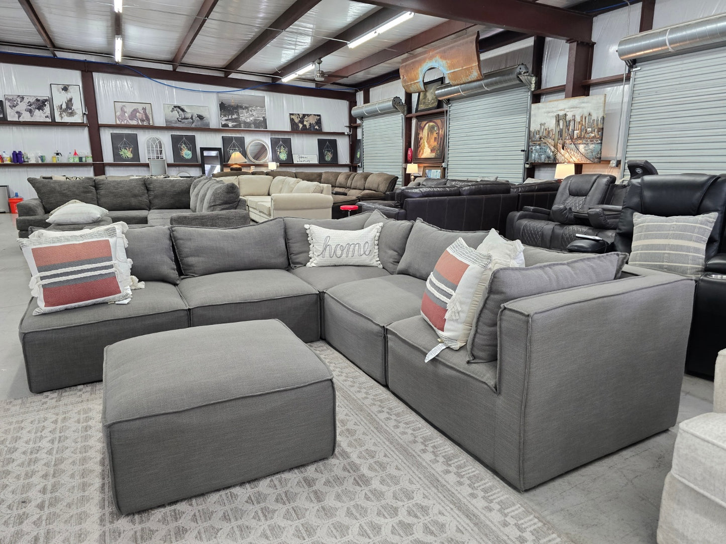 Comfy modular Gray sectional couch with ๐ FAST SAME DAY DELIVERY! ๐