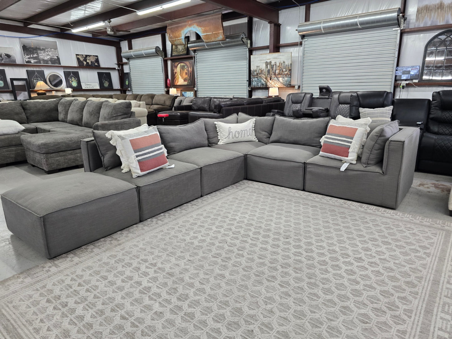 Comfy modular Gray sectional couch with ๐ FAST SAME DAY DELIVERY! ๐
