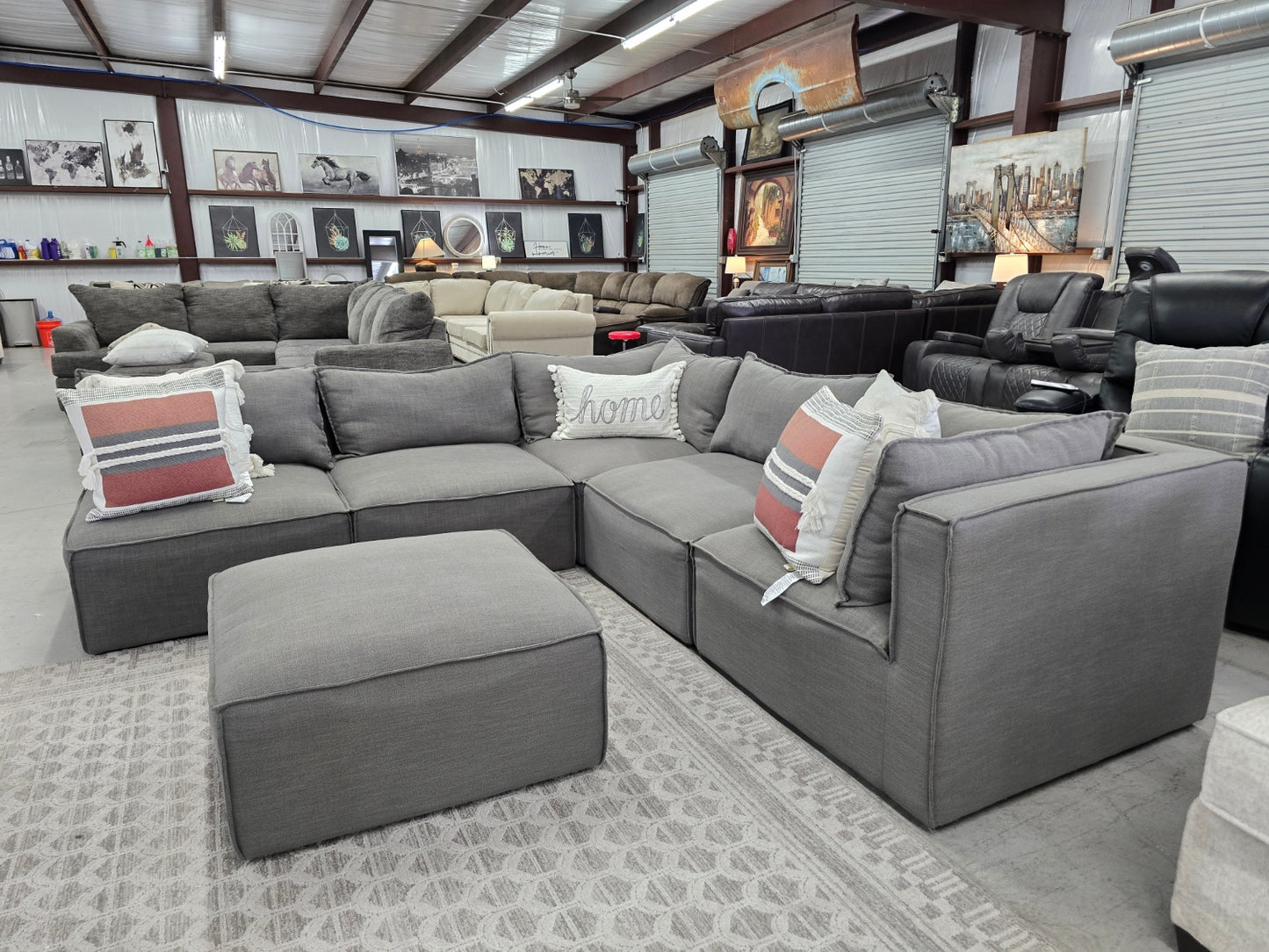 Comfy modular Gray sectional couch with ๐ FAST SAME DAY DELIVERY! ๐