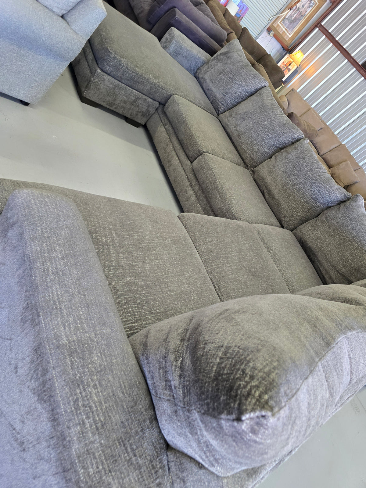 Large Gray U-Shaped Sectional Couch - D109