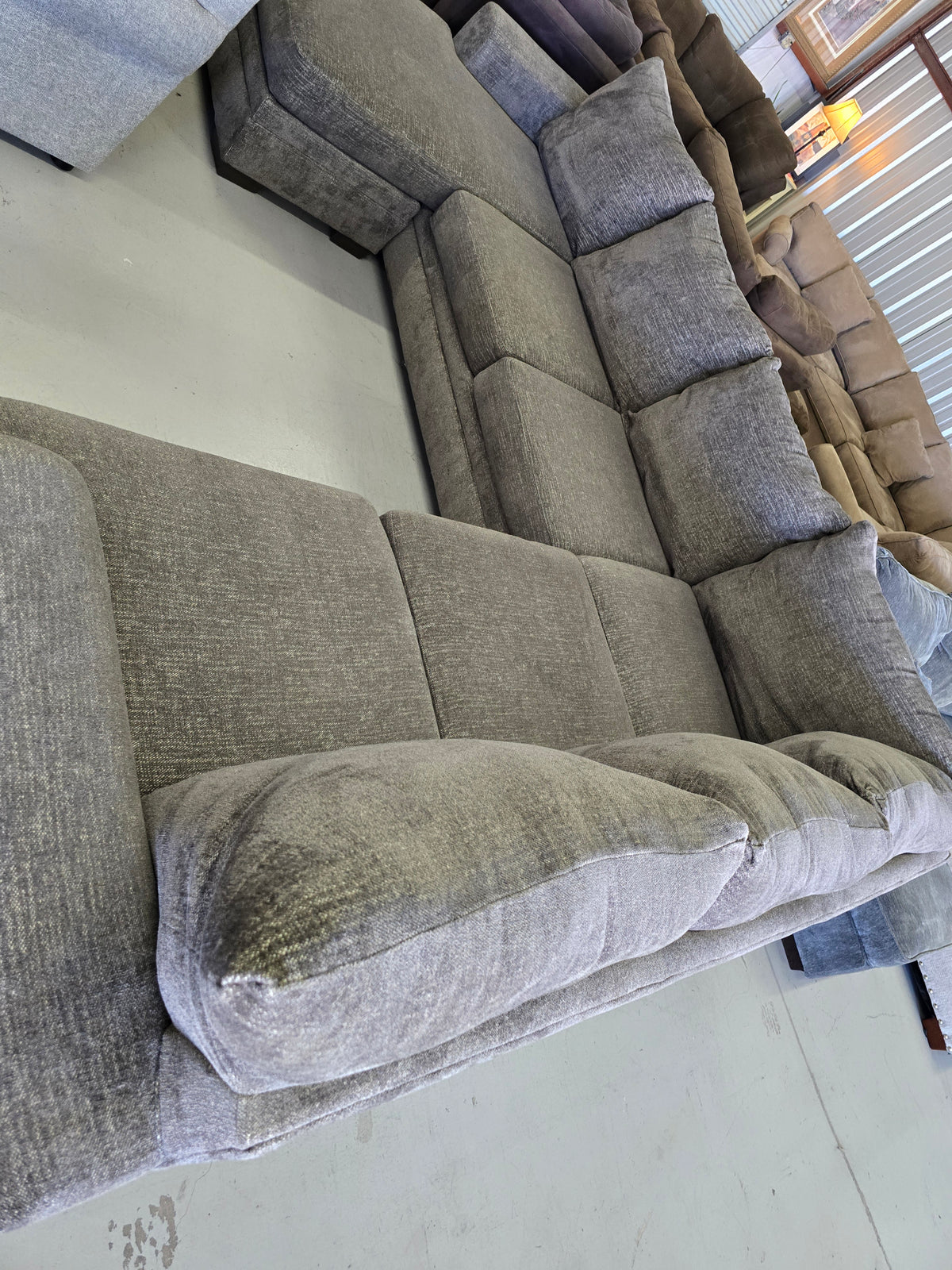 Large Gray U-Shaped Sectional Couch - D109