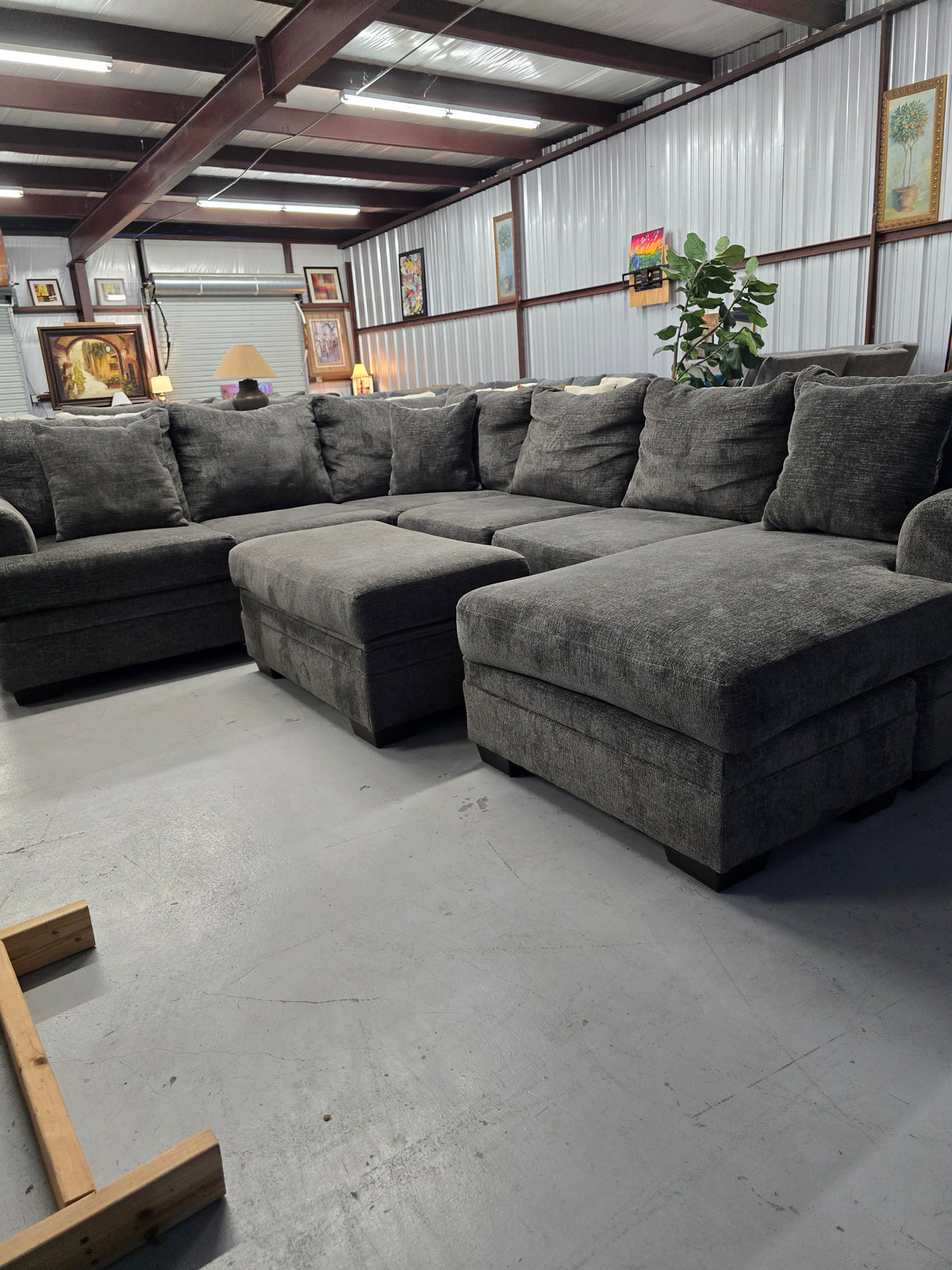 Gray U-Shaped Sectional Couch with Storage Ottoman - D115