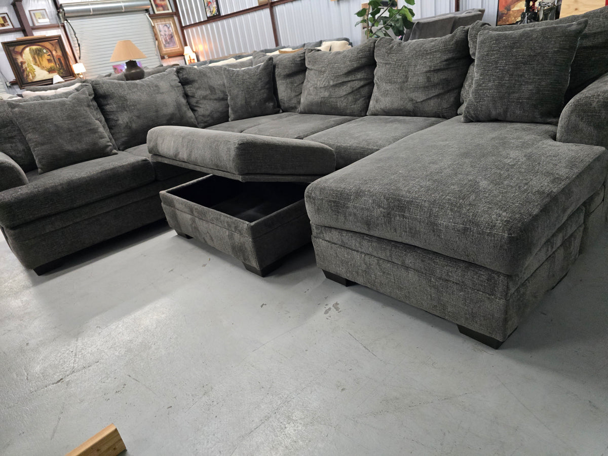 Gray U-Shaped Sectional Couch with Storage Ottoman - D115