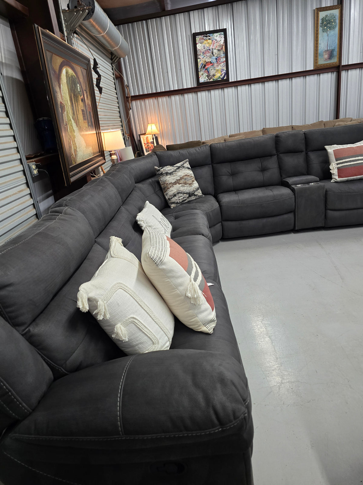 7-Piece Reclining Gray Sectional Couch with 2 Manual Recliners - D119