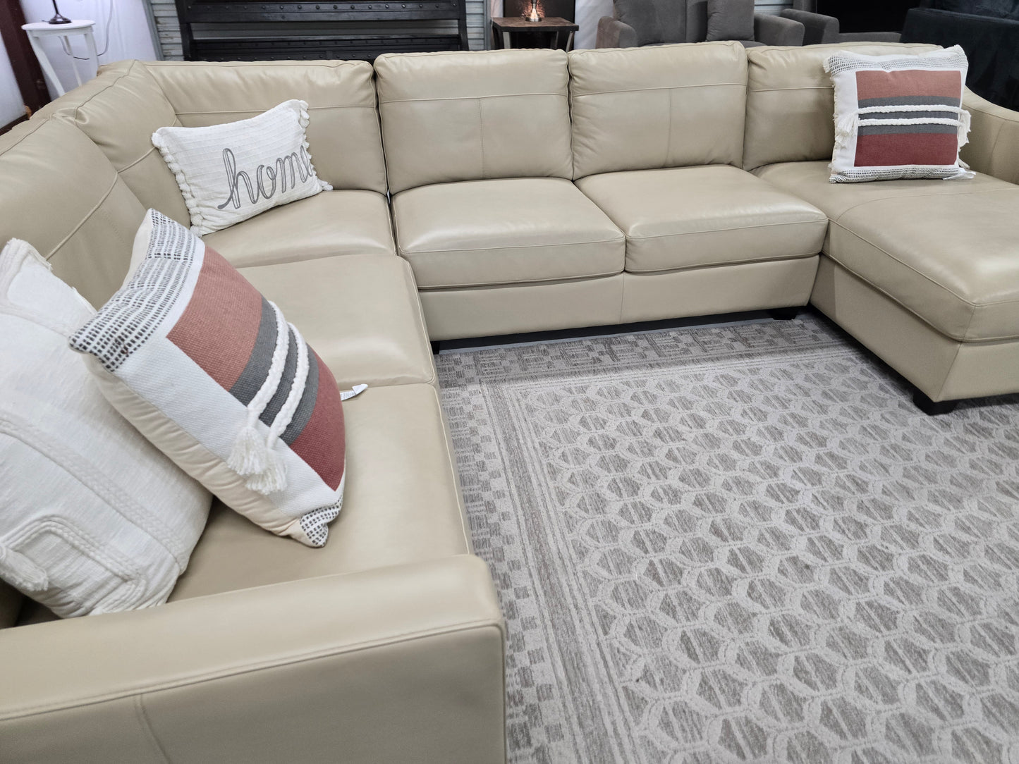 🔥 Beige Leather Chaise Sectional – SAME-DAY DELIVERY 🚚