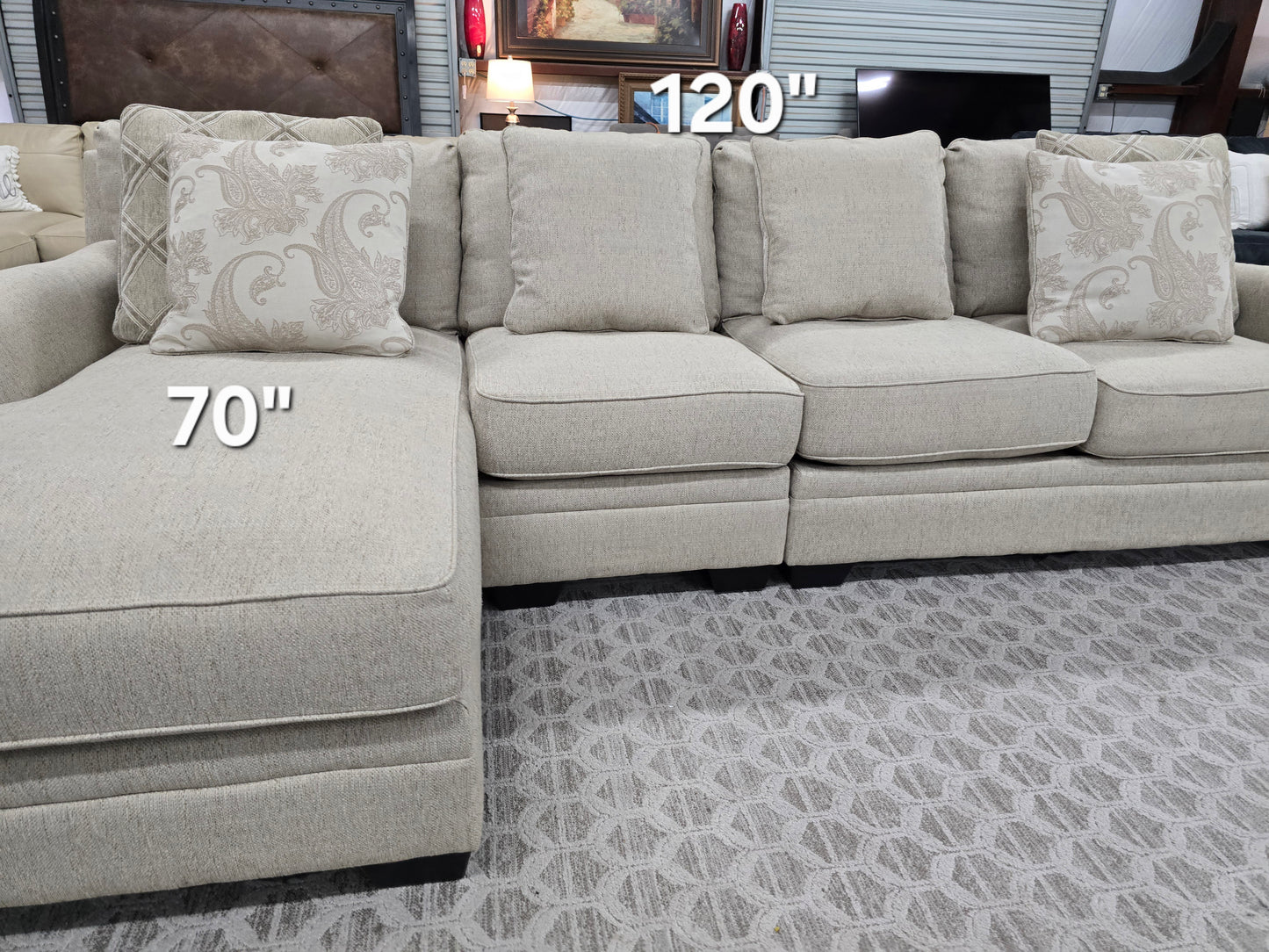 L-shaped Beige Sectional Couch with lounge 🚛 FAST SAME DAY DELIVERY AVAILABLE! 🚚
