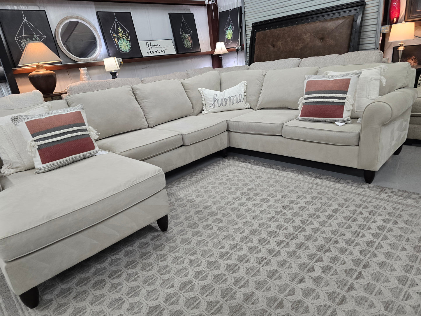 Beige U-Shaped Sectional Couch – Havertys