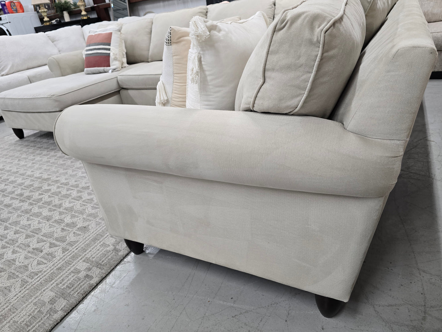 Beige U-Shaped Sectional Couch – Havertys