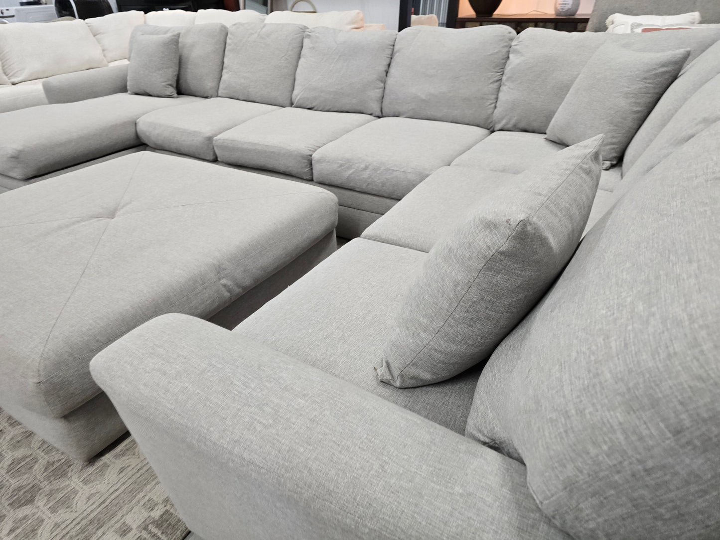 Huge Gray U-Shaped Sectional Couch with Large Ottoman – Living Spaces