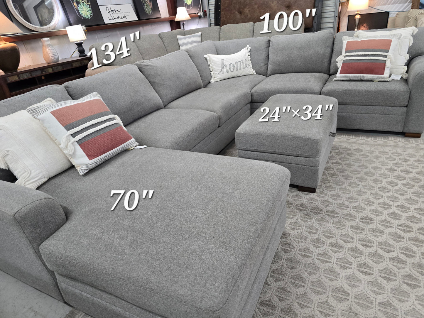 Gray U-Shaped Sectional Couch – Thomasville