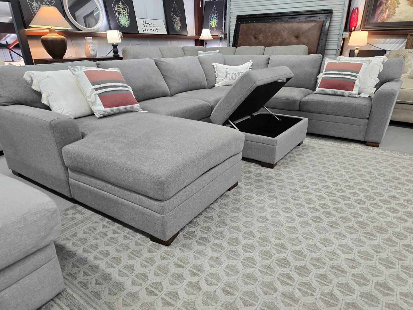 Gray U-Shaped Sectional Couch – Thomasville