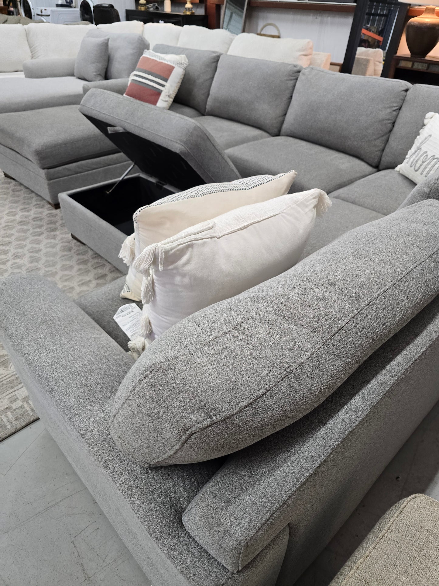 Gray U-Shaped Sectional Couch – Thomasville