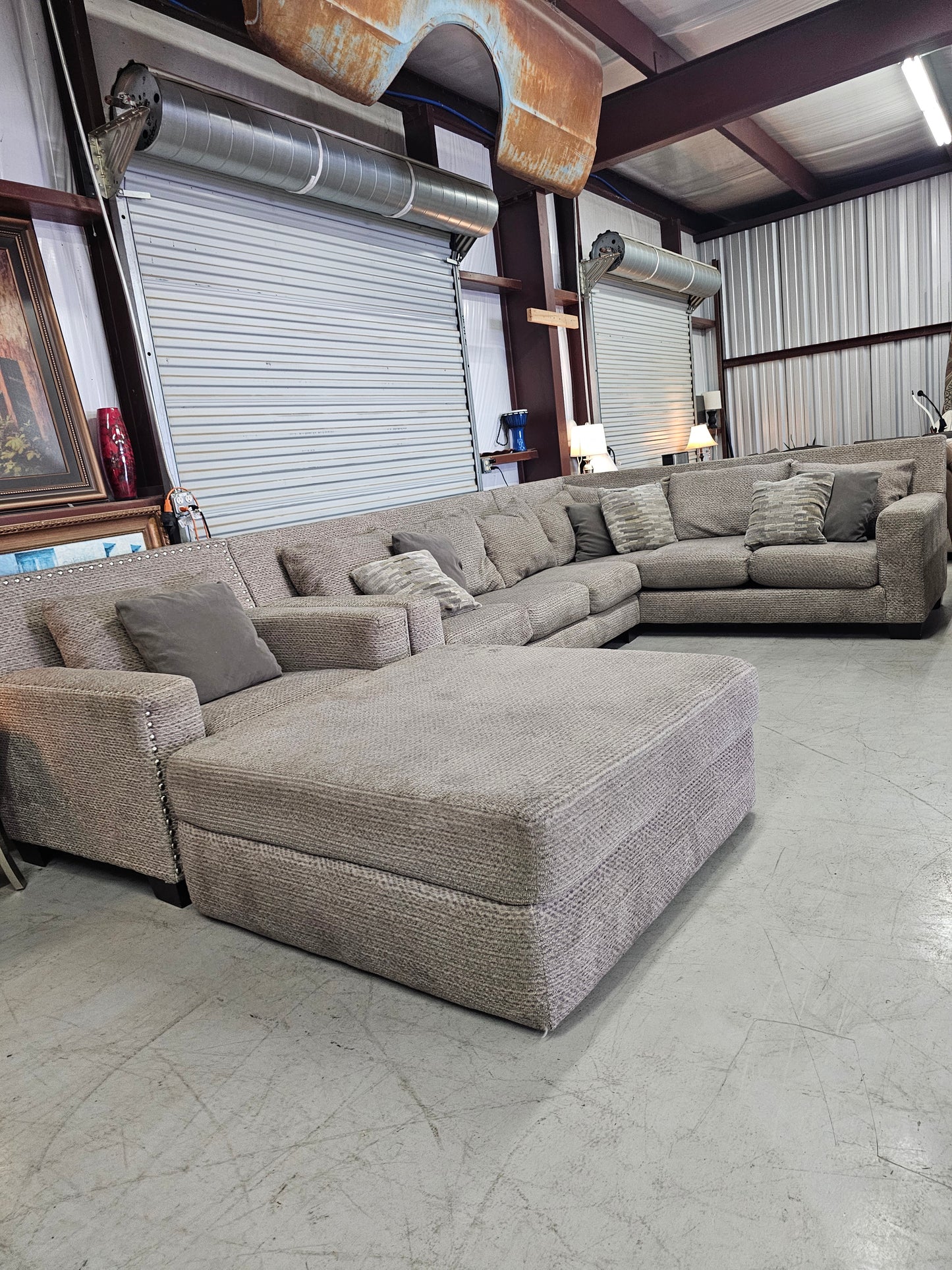 Massive Oversized Sectional Couch with Ottoman & Chair – Living Spaces - D26