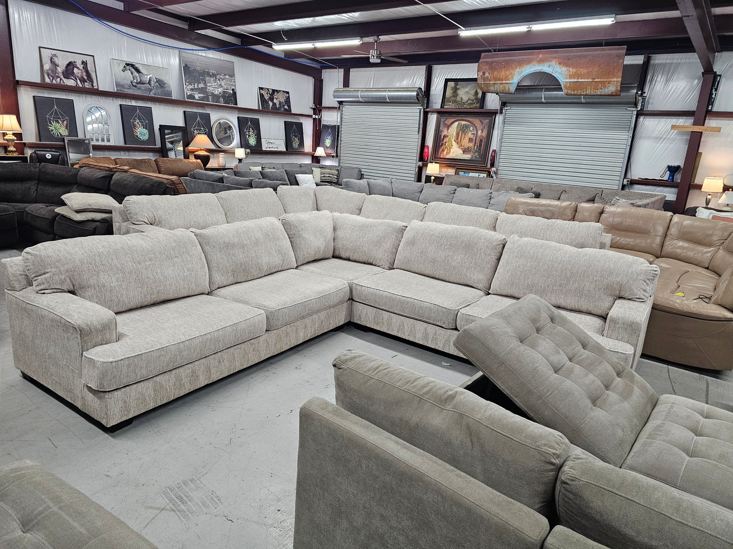 Rawcliffe 3-Piece Sectional Couch – Ashley Furniture - D36