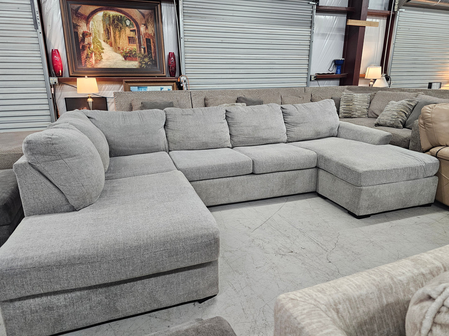 Gray U-Shaped Sectional Couch – Broyhill - D35