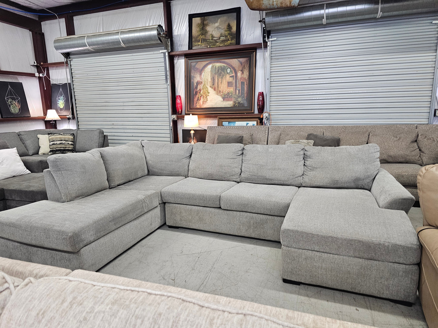 Gray U-Shaped Sectional Couch – Broyhill - D35