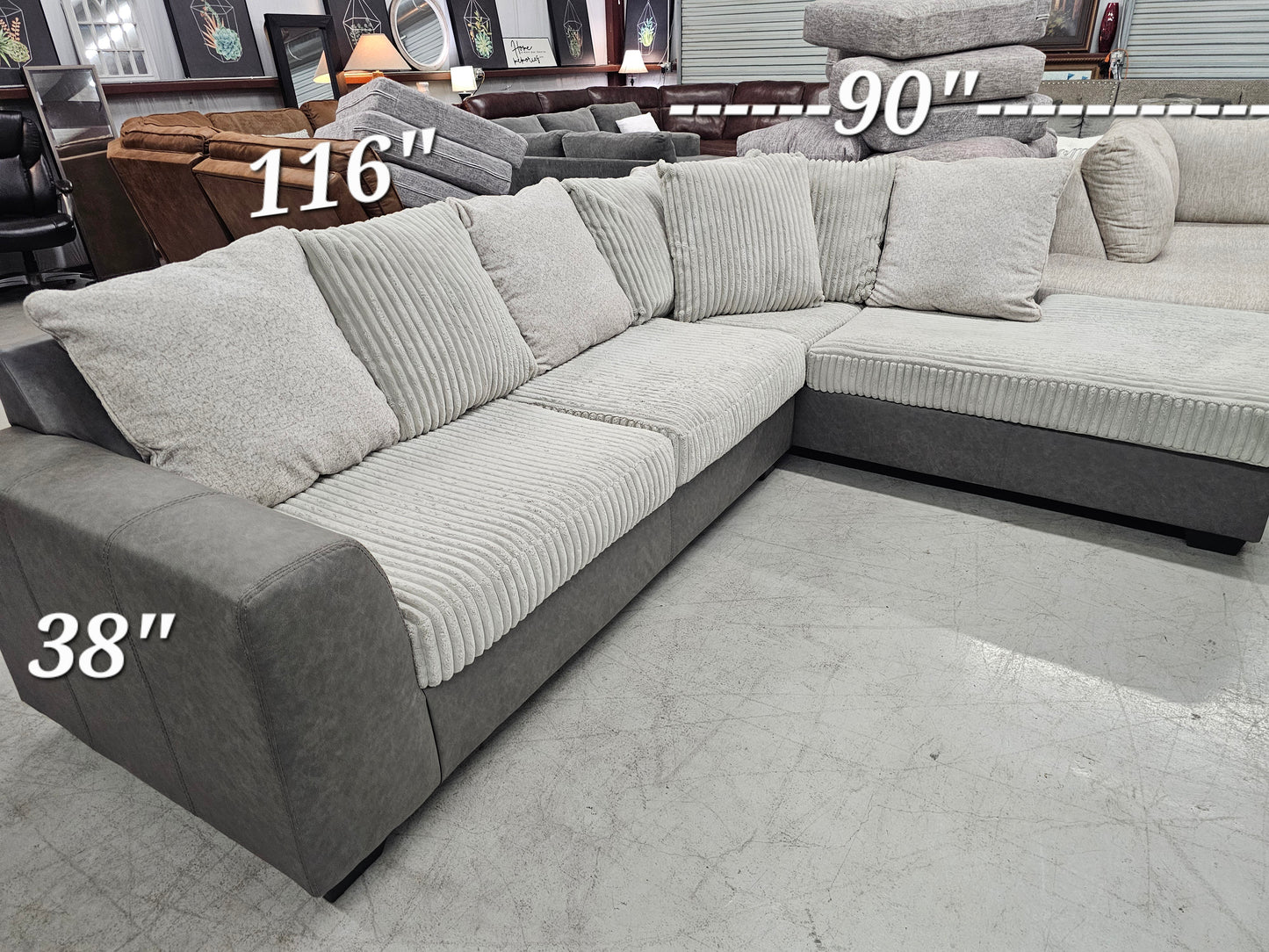 Gray 2PC Sectional Couch with RAF Chaise Lounge - D39