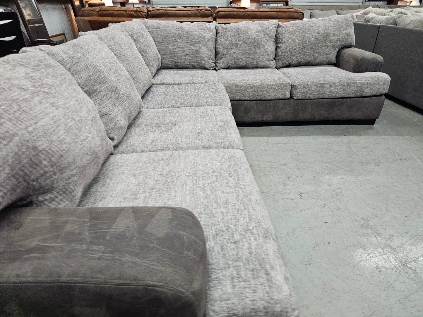 Large Gray L-Shaped Sectional Couch - D32