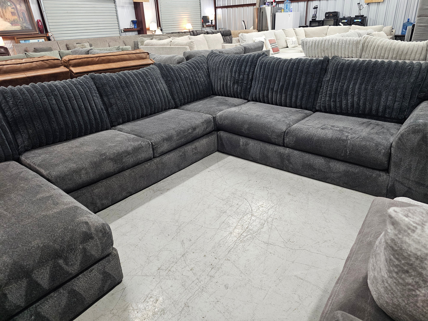 Dark Gray U-Shaped Sectional Couch - D40