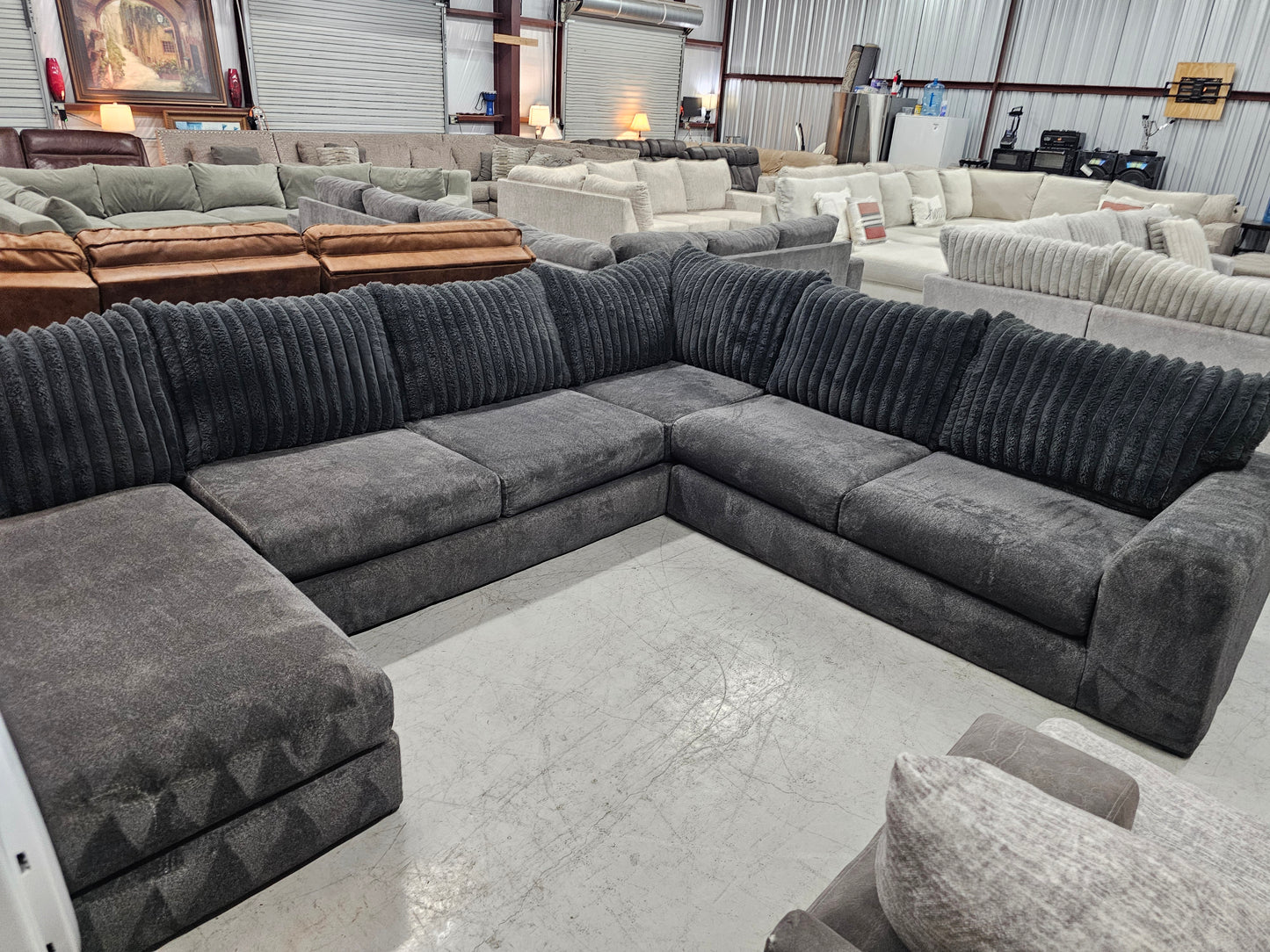 Dark Gray U-Shaped Sectional Couch - D40