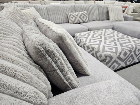 Light Gray U-Shaped Sectional Couch with Ottoman - D43