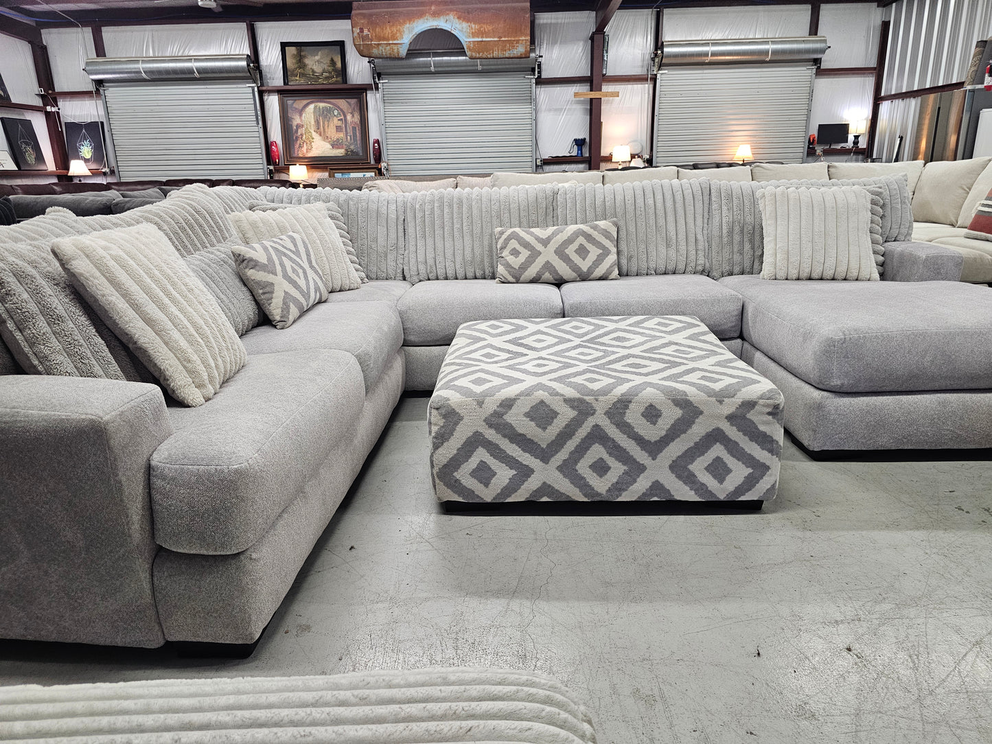 Light Gray U-Shaped Sectional Couch with Ottoman - D43