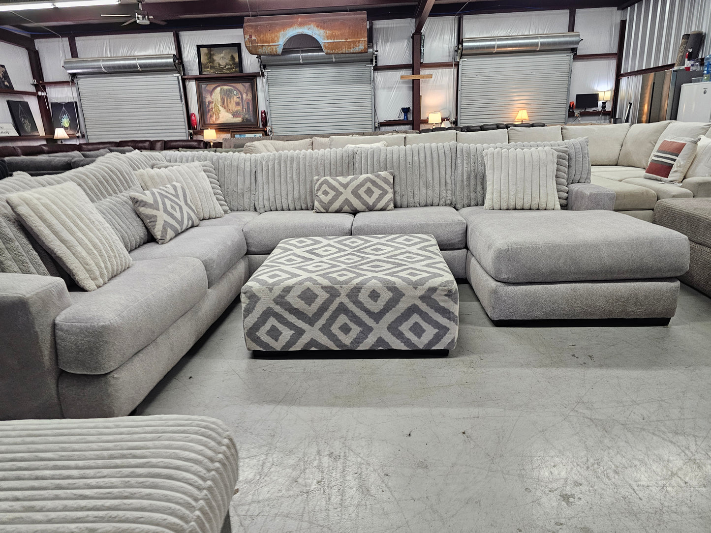 Light Gray U-Shaped Sectional Couch with Ottoman - D43