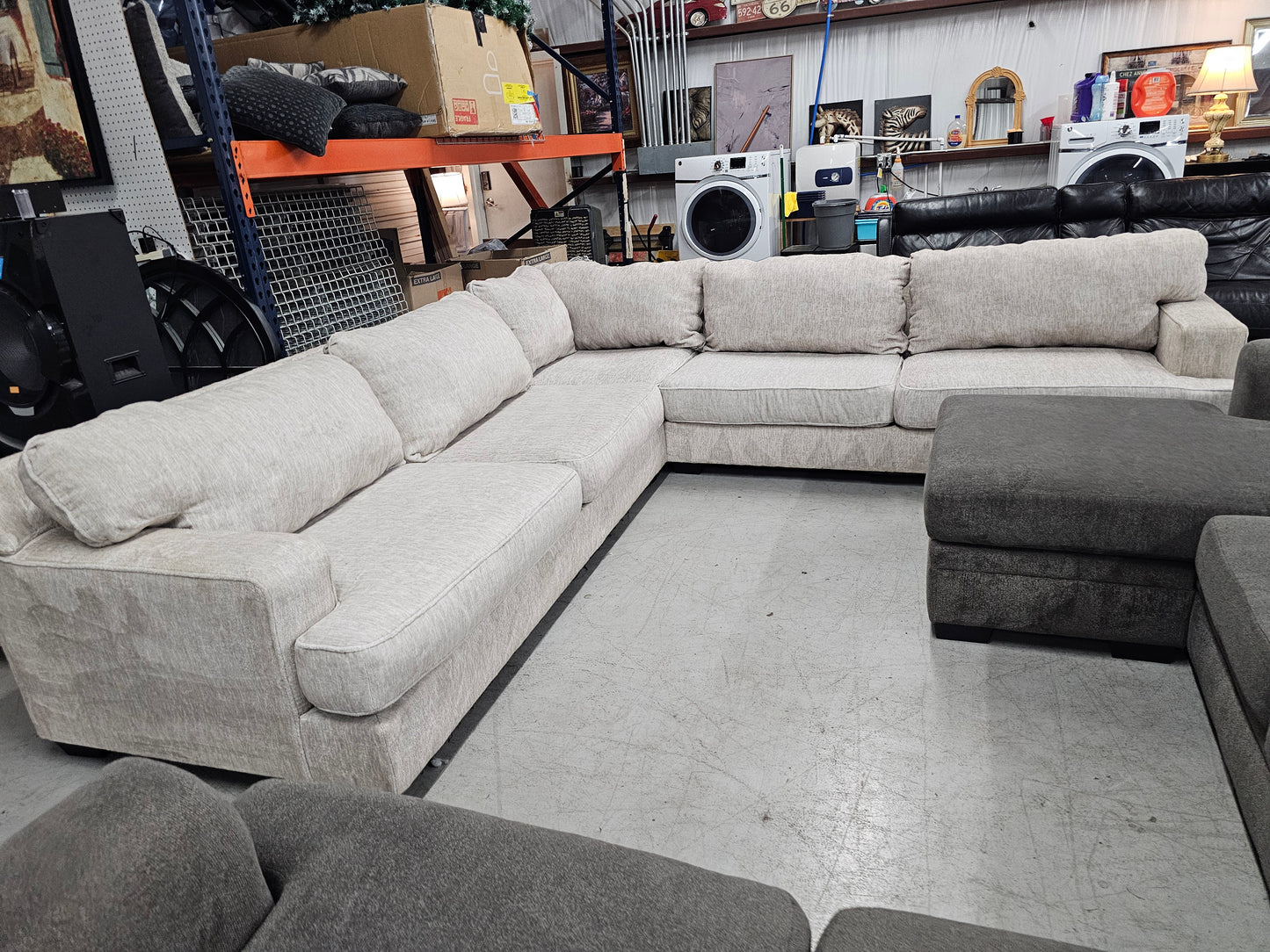 Rawcliffe 3-Piece Sectional by Ashley Furniture - D61