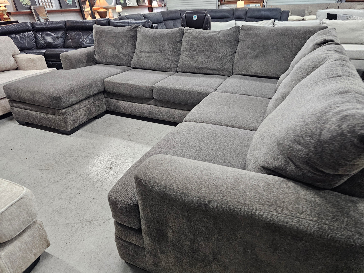 Gray U-Shaped Sectional Couch with Interchangeable Chaise Lounge - D56
