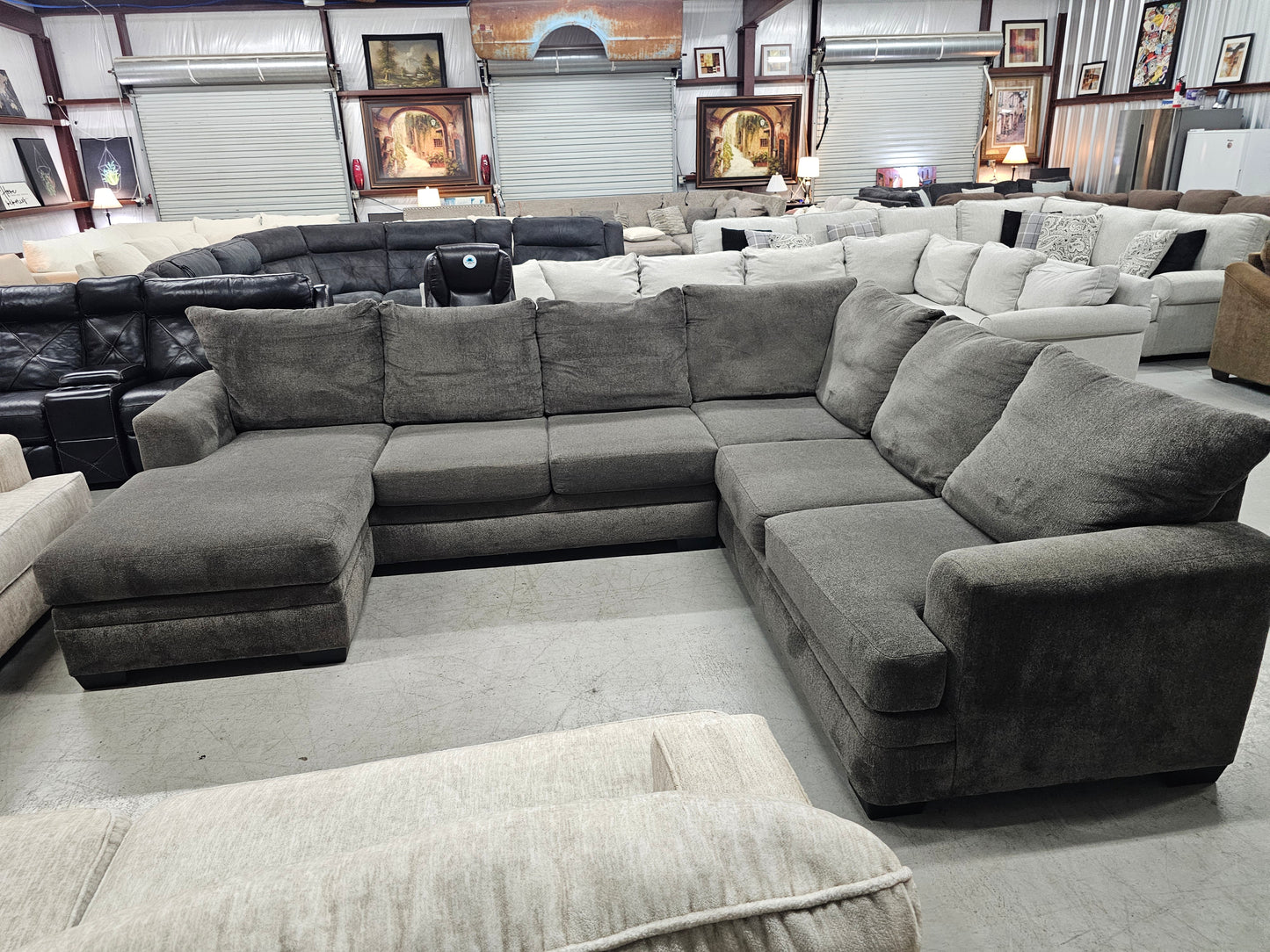 Gray U-Shaped Sectional Couch with Interchangeable Chaise Lounge - D56