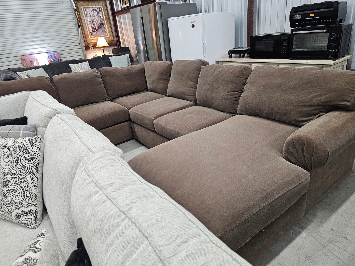 Brown U-Shaped Sectional Couch - D44