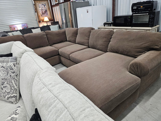 Brown U-Shaped Sectional Couch - D44