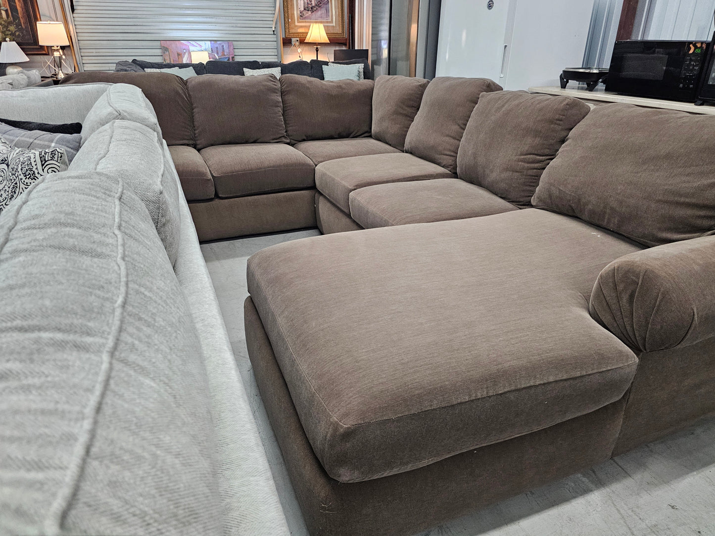 Brown U-Shaped Sectional Couch - D44