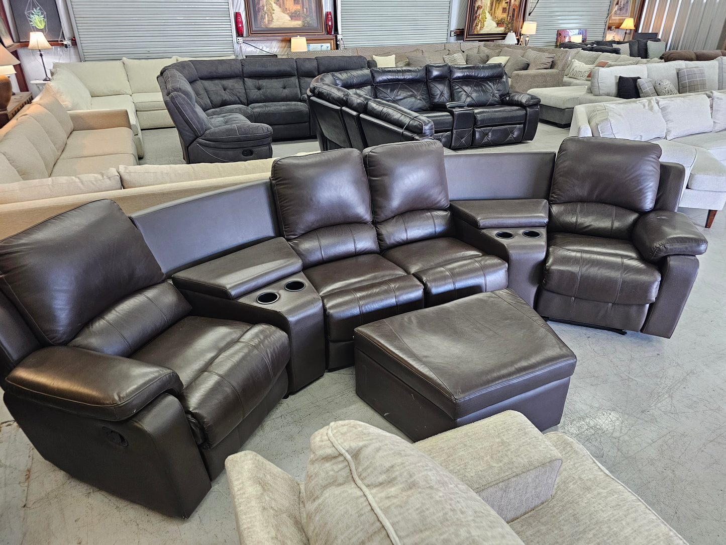 Brown Theater-Style Reclining Sectional Couch with 2 Recliners - D62