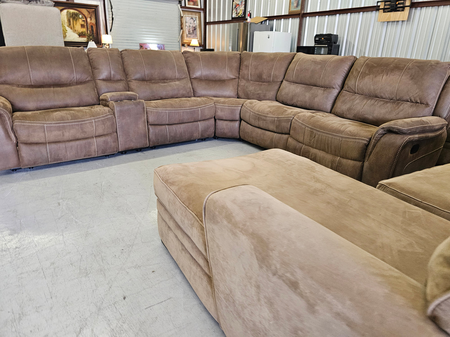Comfy Brown Reclining Sectional Couch - D71