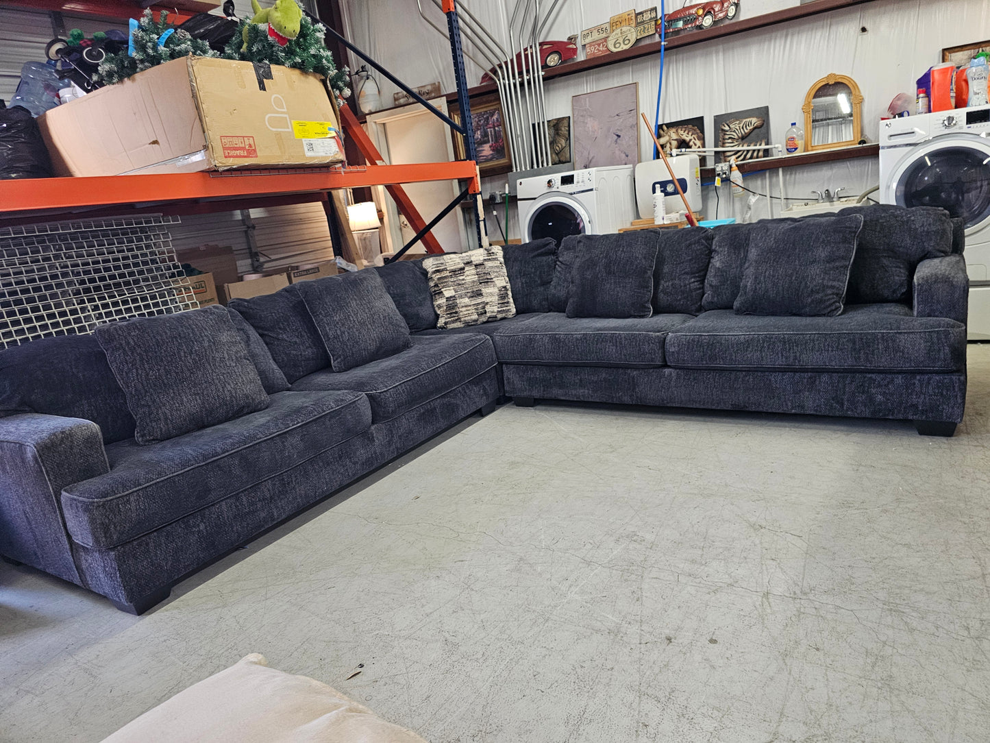 Large Cozy Ashley Furniture Sectional Couch - D83