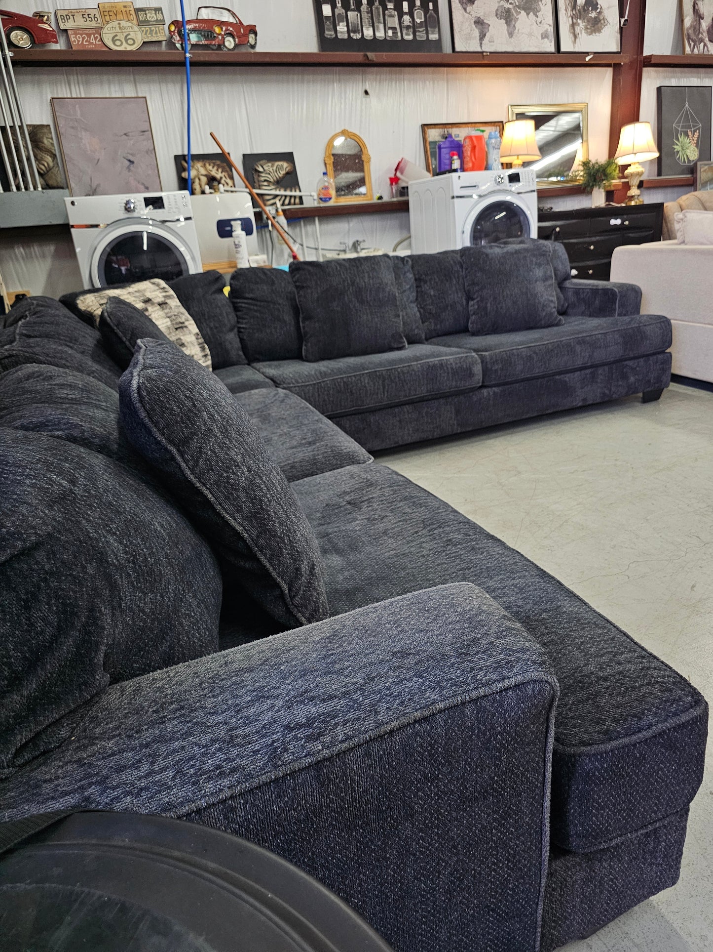 Large Cozy Ashley Furniture Sectional Couch - D83