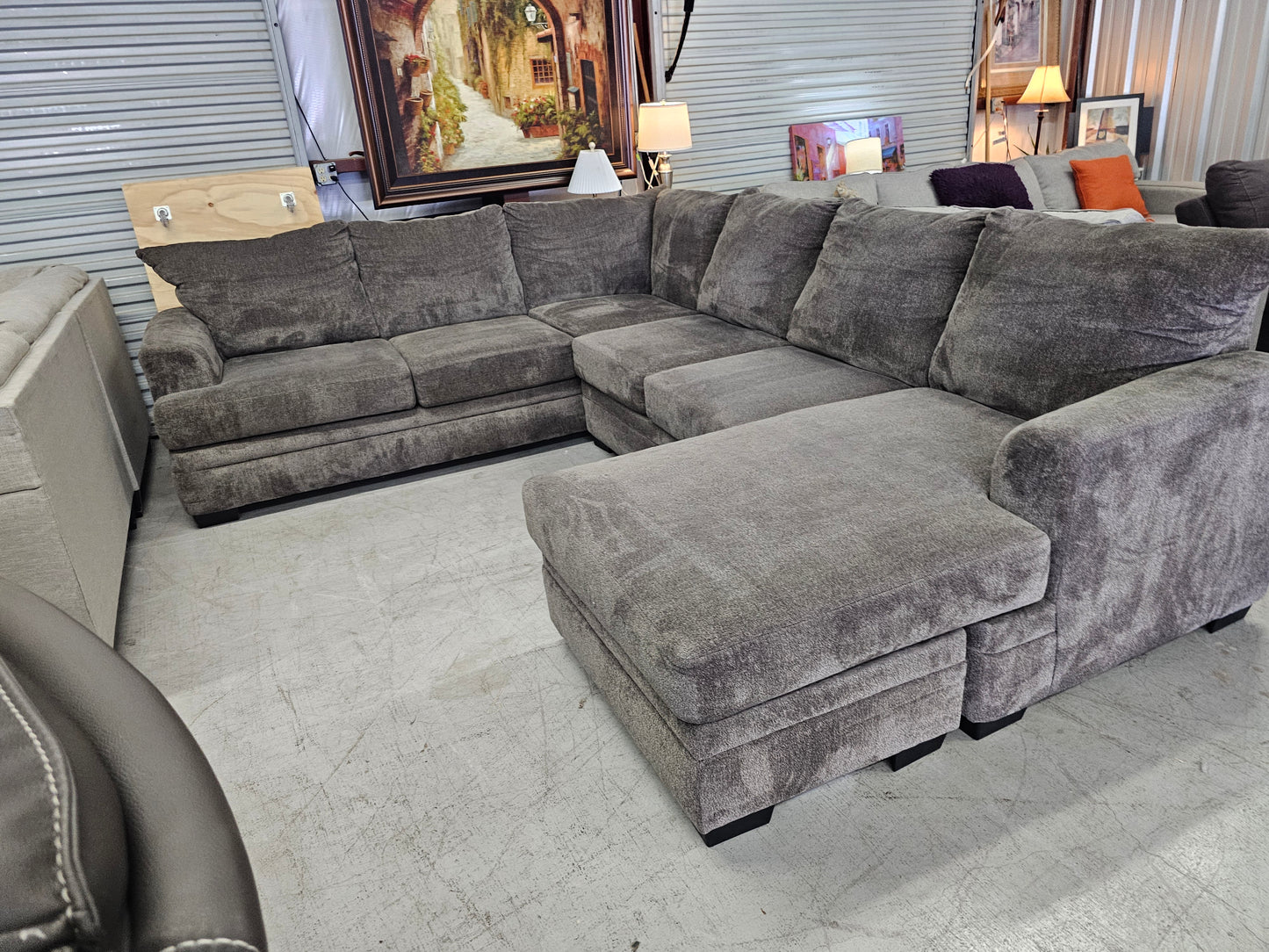 Gray U-shaped Sectional Couch - D88