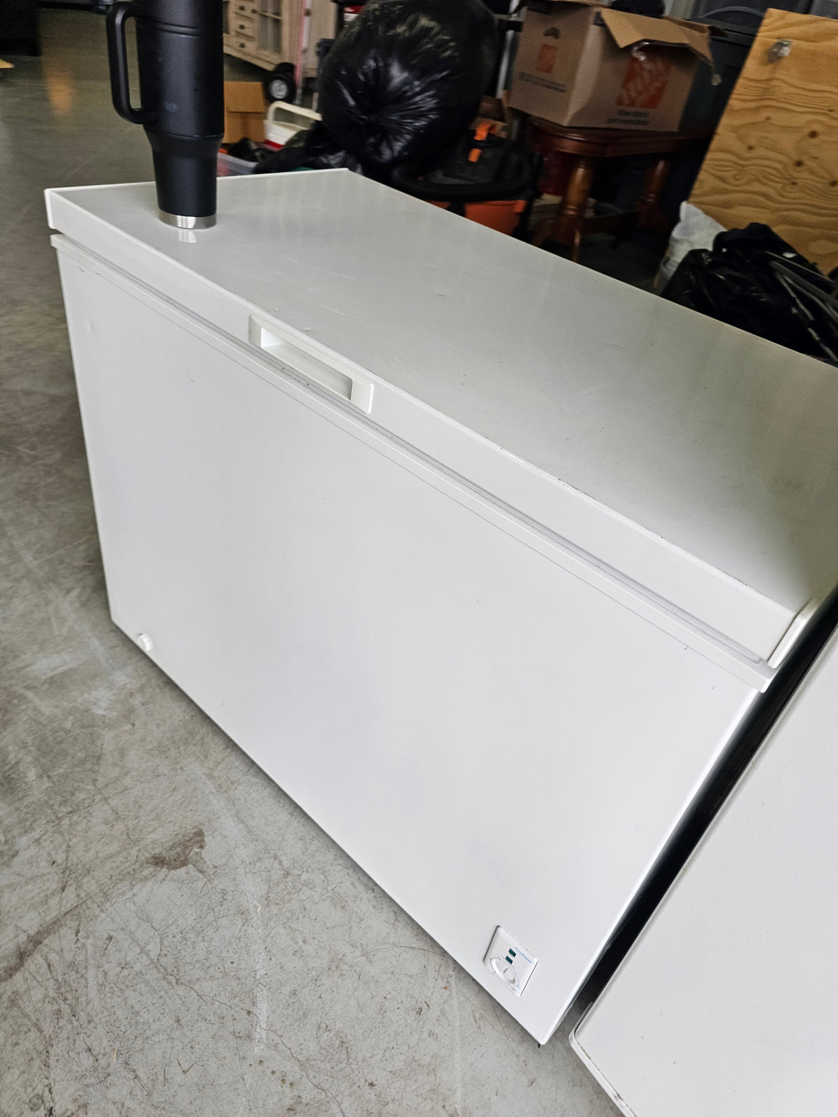 Large White Chest / Deep Freezer 44" Wide - misc5