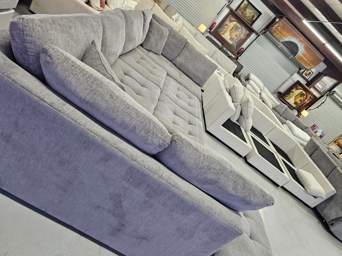 Large 3-Piece Cindy Crawford Sleeper Sectional | Rooms To Go - D101