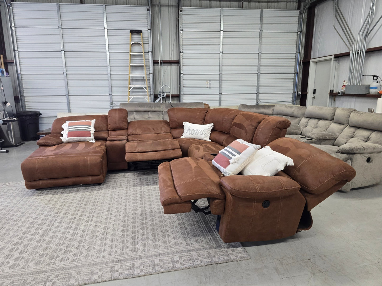 Reclining Brown Sectional Couch With Chase Lounge 🚛 CAN DELIVER TODAY 🚚