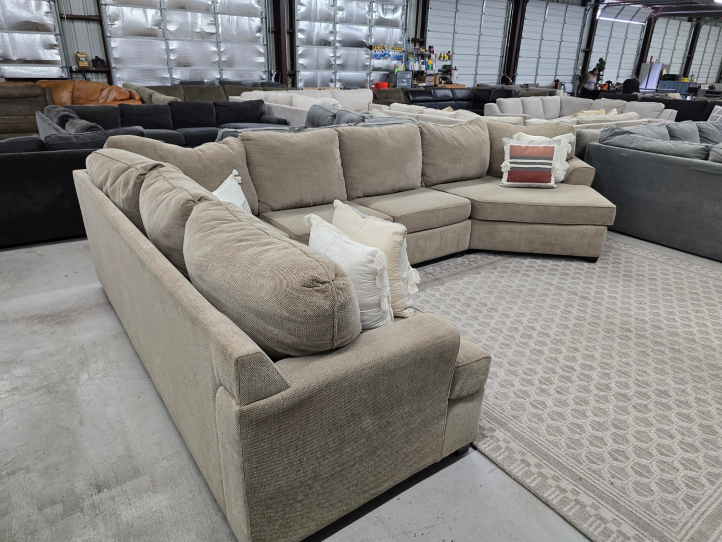 Big Sectional Couch  🚛 FAST SAME DAY DELIVERY! 🚚