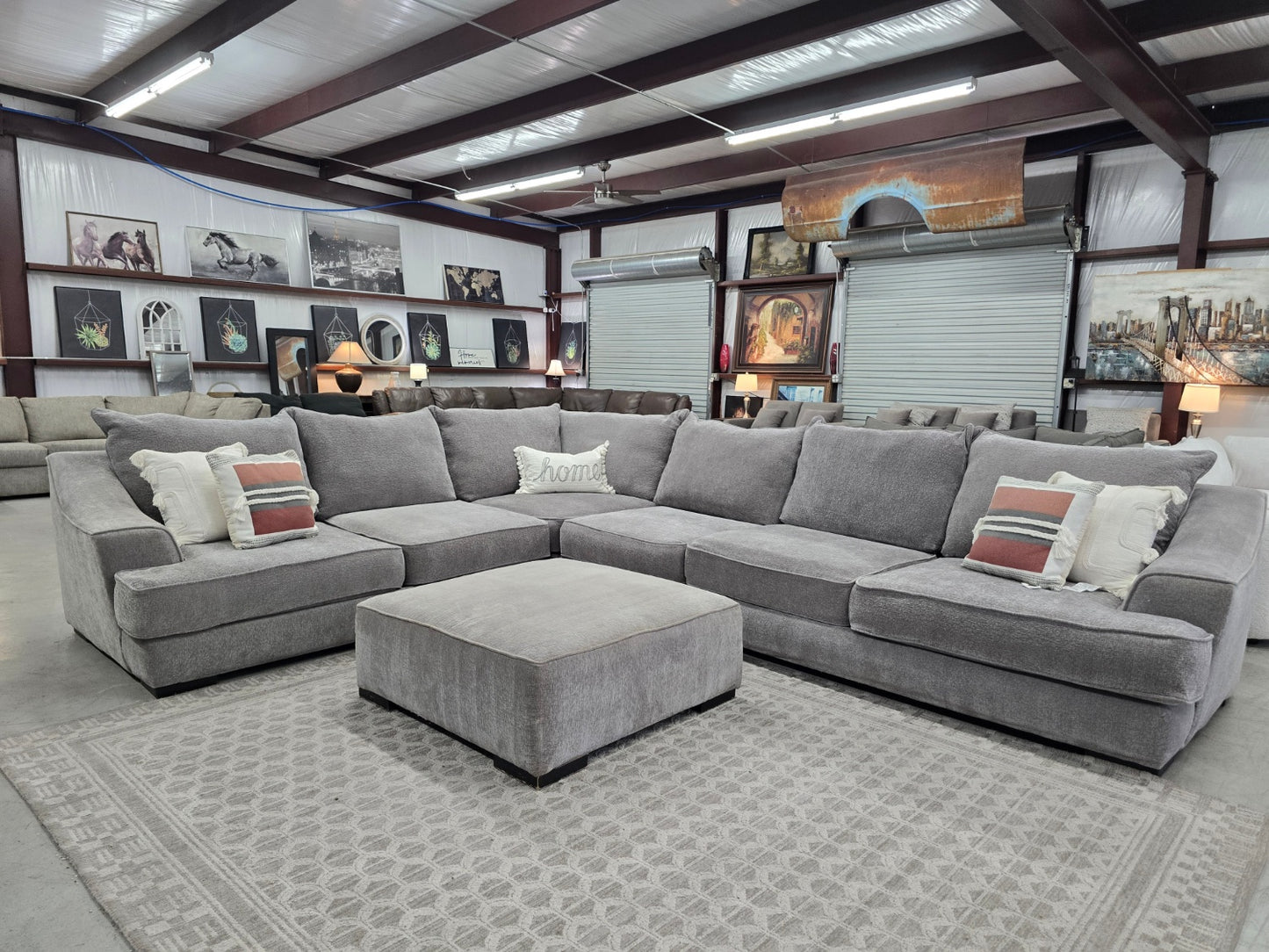Oversized Gray Sectional Couch with Deep seats & comes w/ottoman 🚛 FAST SAME DAY DELIVERY! 🚚