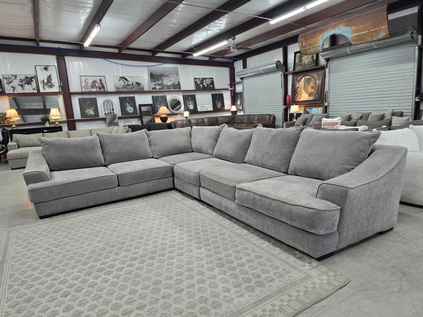 Oversized Gray Sectional Couch with Deep seats & comes w/ottoman 🚛 FAST SAME DAY DELIVERY! 🚚