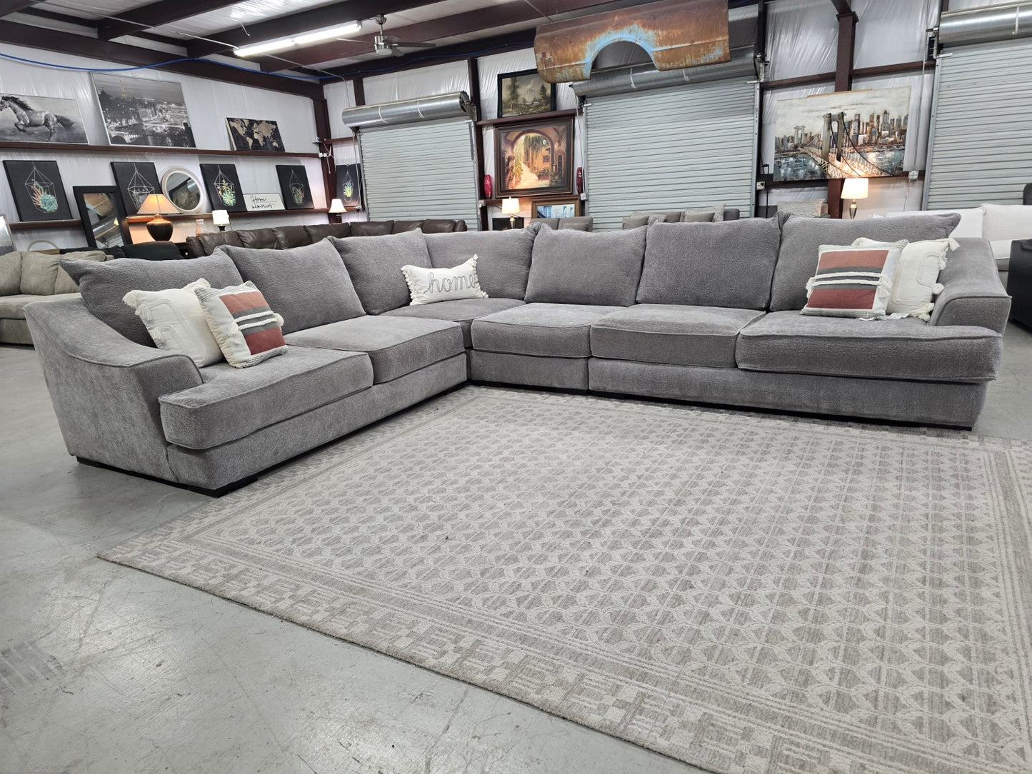 Oversized Gray Sectional Couch with Deep seats & comes w/ottoman 🚛 FAST SAME DAY DELIVERY! 🚚