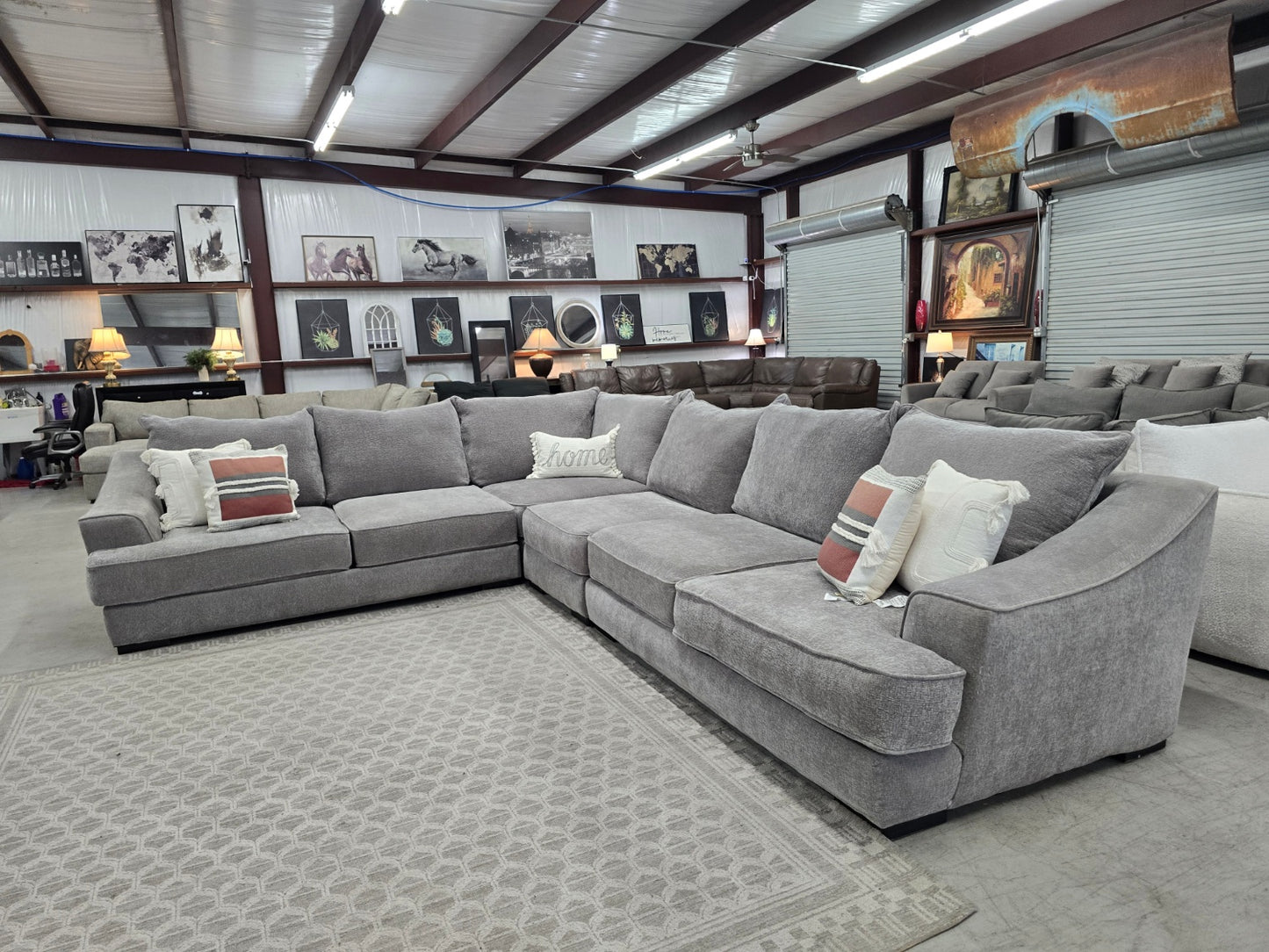 Oversized Gray Sectional Couch with Deep seats & comes w/ottoman 🚛 FAST SAME DAY DELIVERY! 🚚